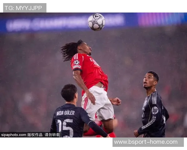 曼联逆转本菲卡点球大战精彩瞬间全场沸腾回顾